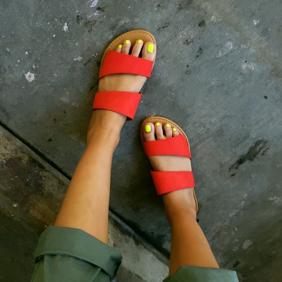 🚨ON SALE//The Estrella// blood orange sandal - Picture 4 of 6